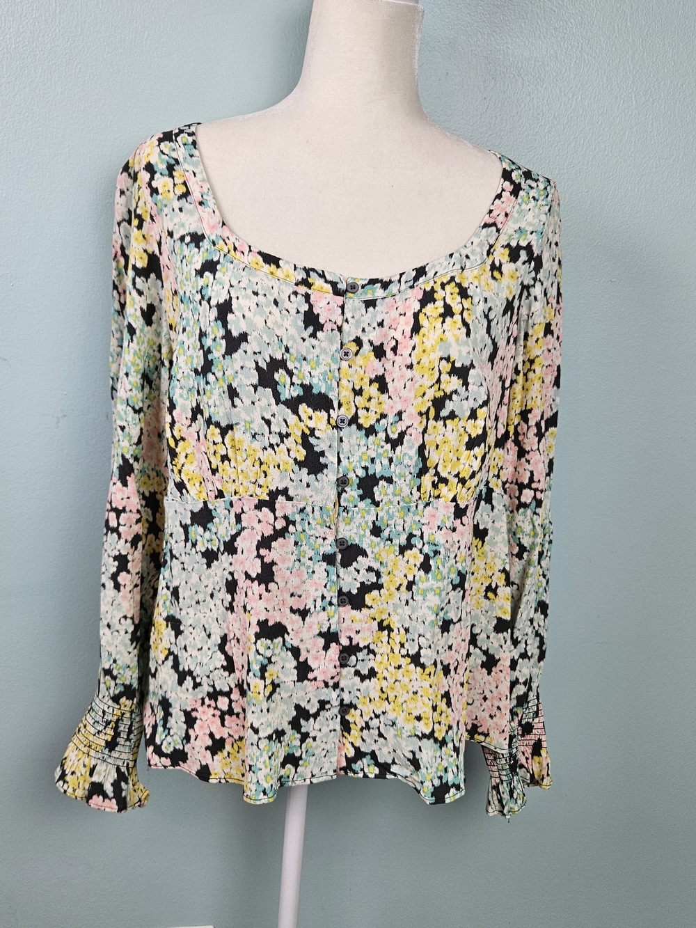 LOFT Pastel Floral Scoop-Neck Button Blouse - Black Multi